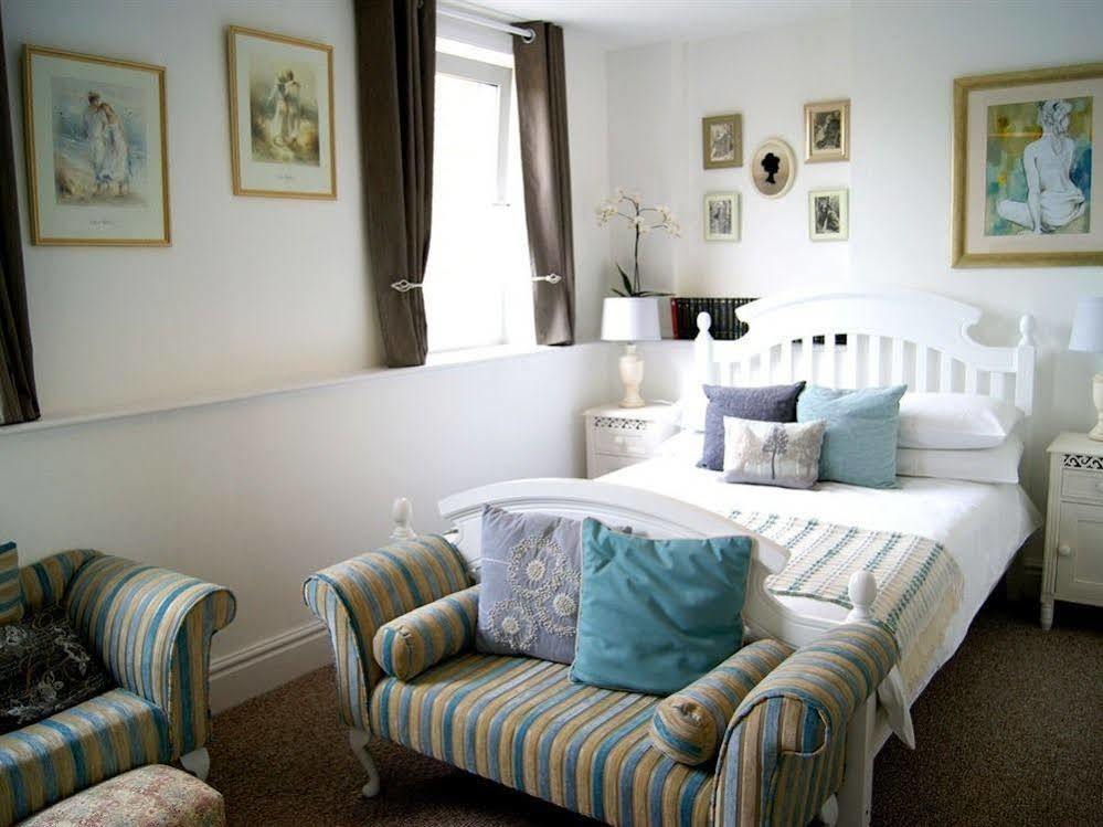 Sunset Guest House Ханстантон Экстерьер фото A bedroom at the hotel
